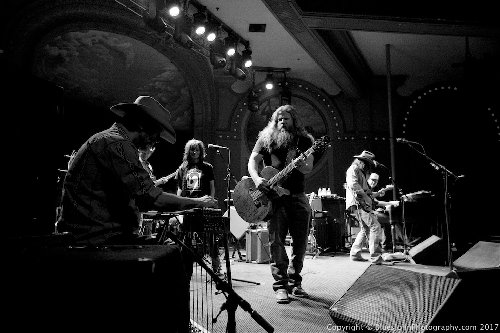 Jamey Johnson, Crystal Ballroom, photo by John Alcala