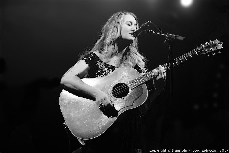 Margo Price, Crystal Ballroom, photo by John Alcala