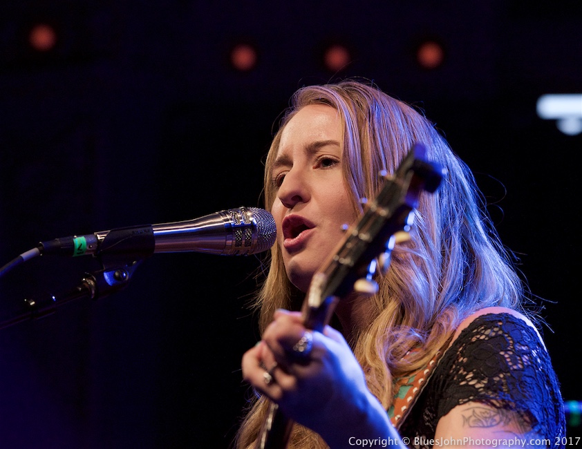 Margo Price, Crystal Ballroom, photo by John Alcala