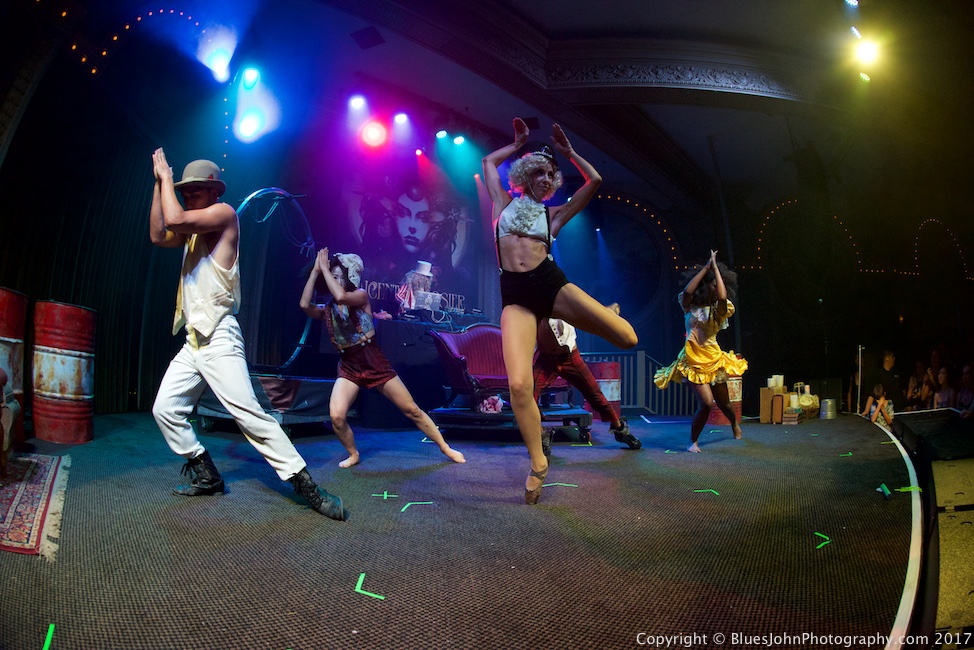 Lucent Dossier Experience, Crystal Ballroom, photo by John Alcala