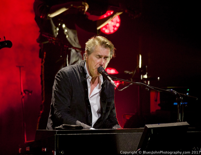 Bryan Ferry, Arlene Schnitzer Concert Hall, photo by John Alcala