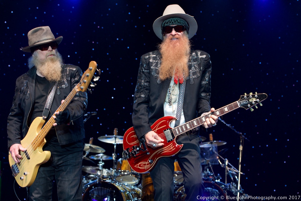 ZZ Top, Cuthbert Amphitheater, photo by John Alcala