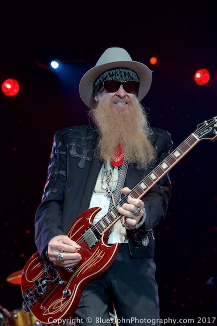 ZZ Top, Cuthbert Amphitheater, photo by John Alcala