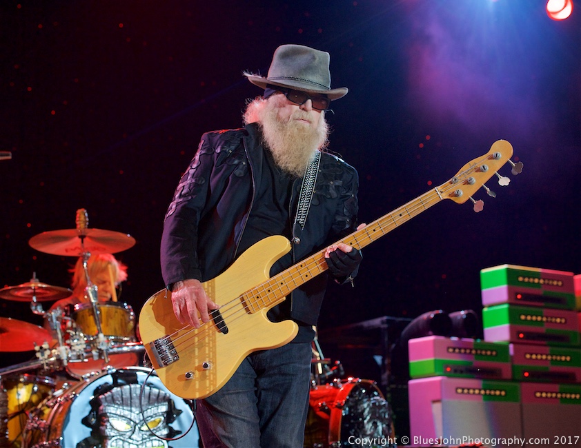 ZZ Top, Cuthbert Amphitheater, photo by John Alcala