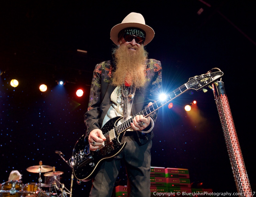 ZZ Top, Cuthbert Amphitheater, photo by John Alcala