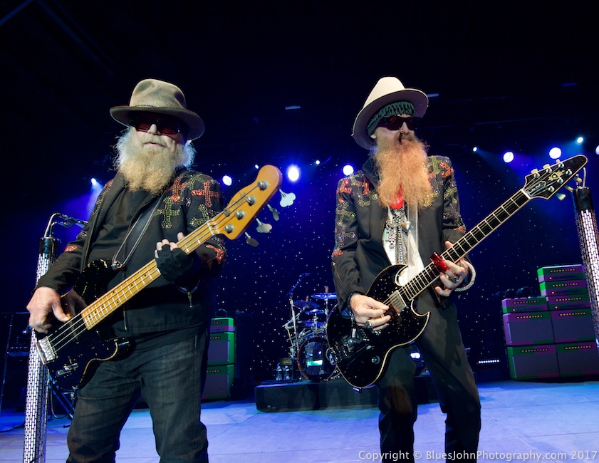 ZZ Top, Cuthbert Amphitheater, photo by John Alcala