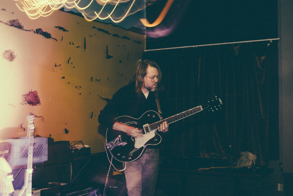 Friskies, Bunk Bar, photo by Daniel Stindt