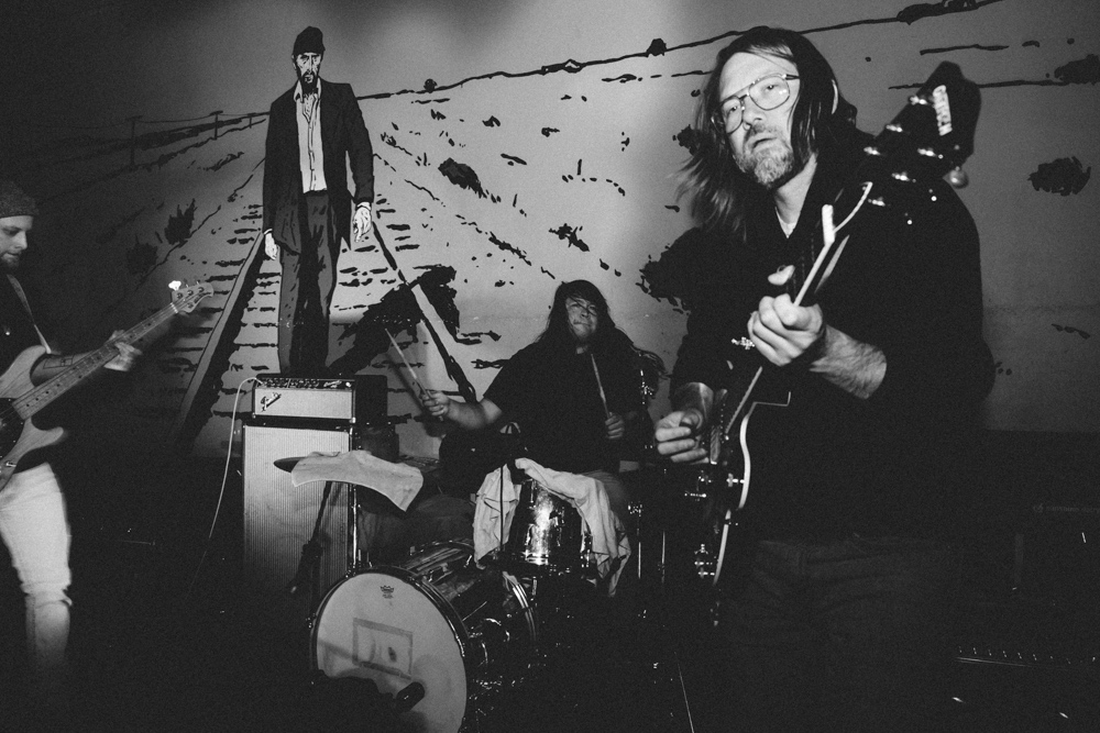 Friskies, Bunk Bar, photo by Daniel Stindt