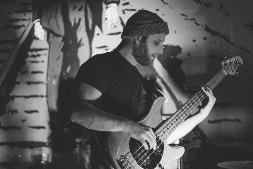 Friskies, Bunk Bar, photo by Daniel Stindt