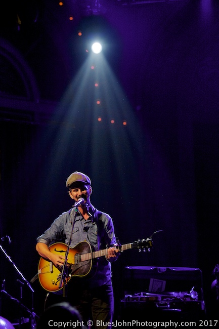 Gill Landry, Crystal Ballroom, photo by John Alcala