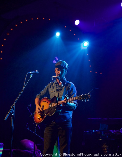 Gill Landry, Crystal Ballroom, photo by John Alcala