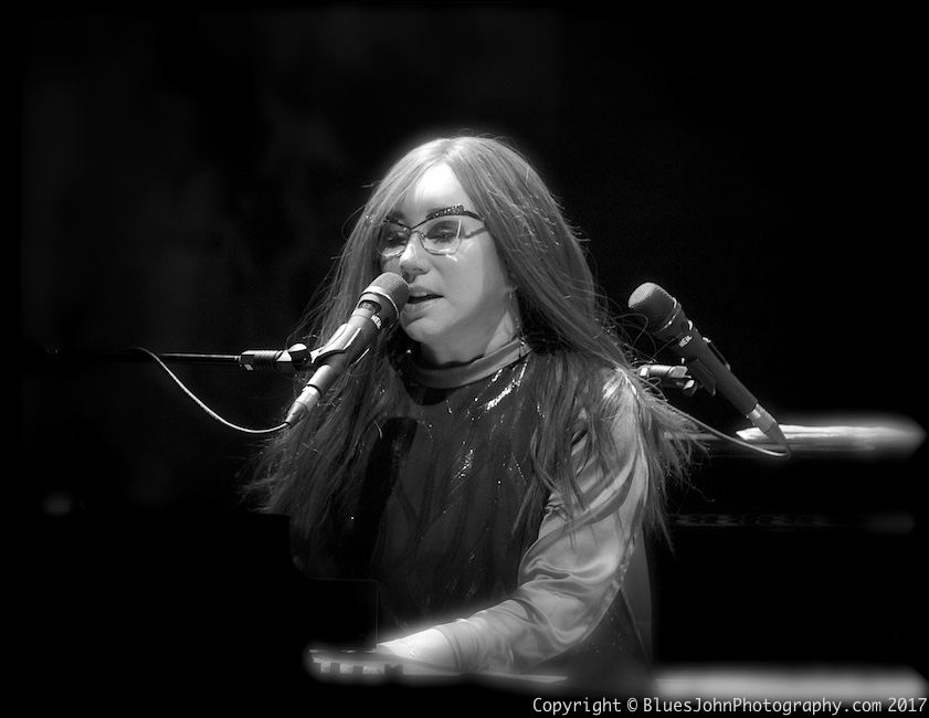 Tori Amos, Arlene Schnitzer Concert Hall, Portland'5 Centers for the Arts, photo by John Alcala