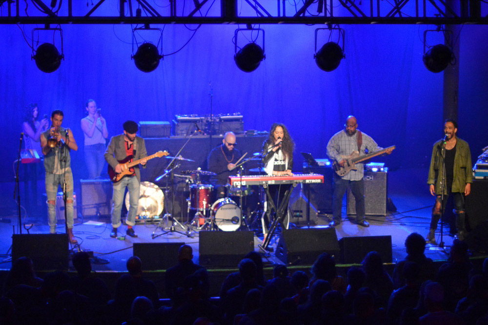 Lilla, Roseland Theater, Soul'd Out Music Festival, photo by Brendon Quinn