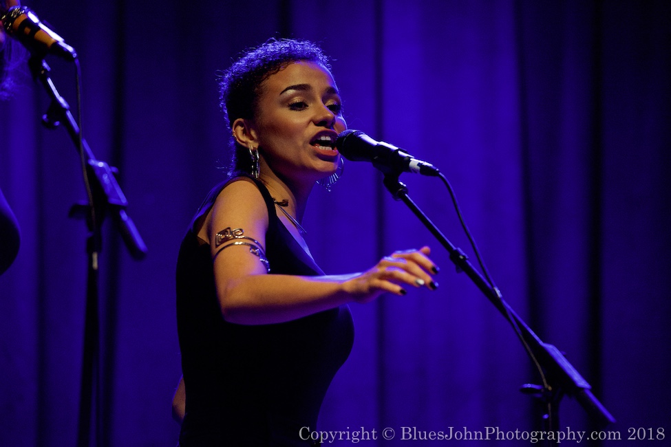 Jesse Colin Young, Aladdin Theater, photo by John Alcala