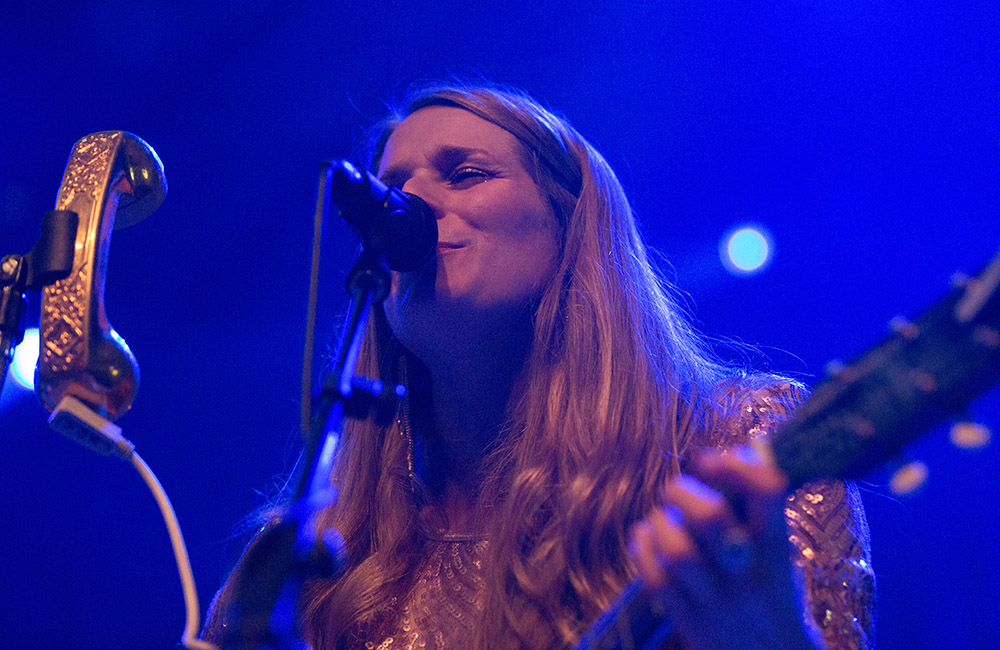 Shook Twins, Aladdin Theater, photo by Joe Duquette