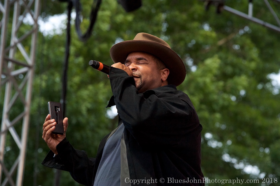 Sir Mix-A-Lot, Portland Rose Festival, Tom McCall Waterfront Park, photo by John Alcala