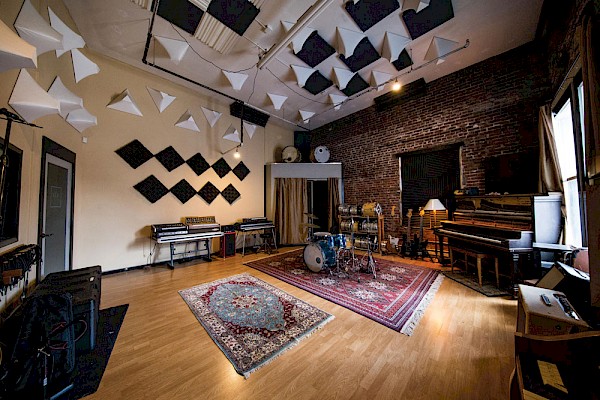 EYRST's shared A/D Agency Recording Suite in SW Portland: Photo by Connor Meyer