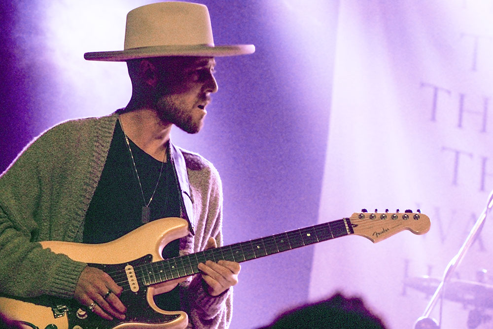 Roses & Revolutions, Wonder Ballroom, photo by Emma Davis