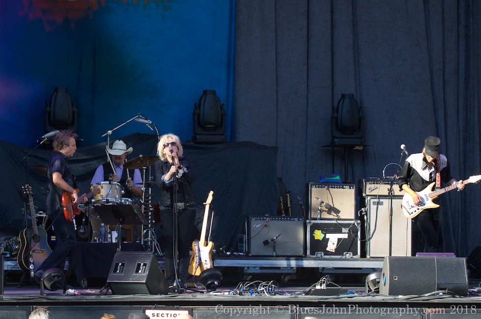 Lucinda Williams, Edgefield Amphitheater, photo by John Alcala