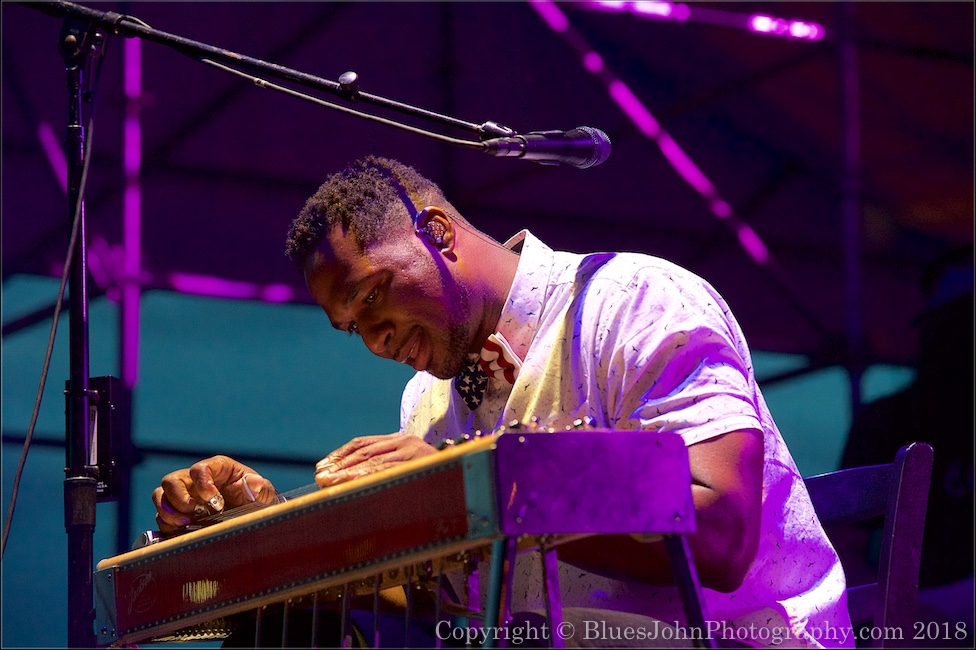 Waterfront Blues Festival, Tom McCall Waterfront Park, photo by John Alcala
