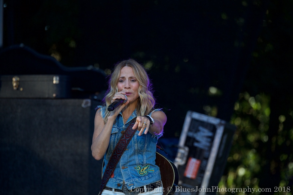 Sheryl Crow, Edgefield Amphitheater, photo by John Alcala