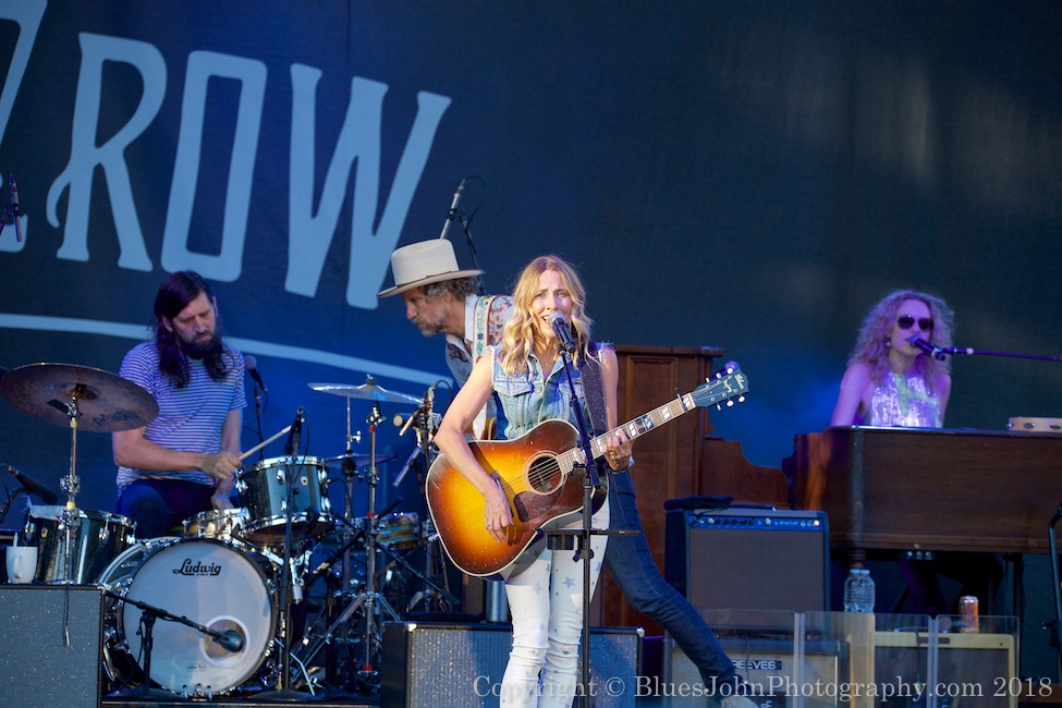Sheryl Crow, Edgefield Amphitheater, photo by John Alcala