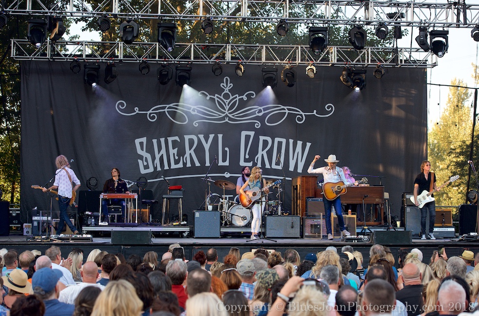 Sheryl Crow, Edgefield Amphitheater, photo by John Alcala