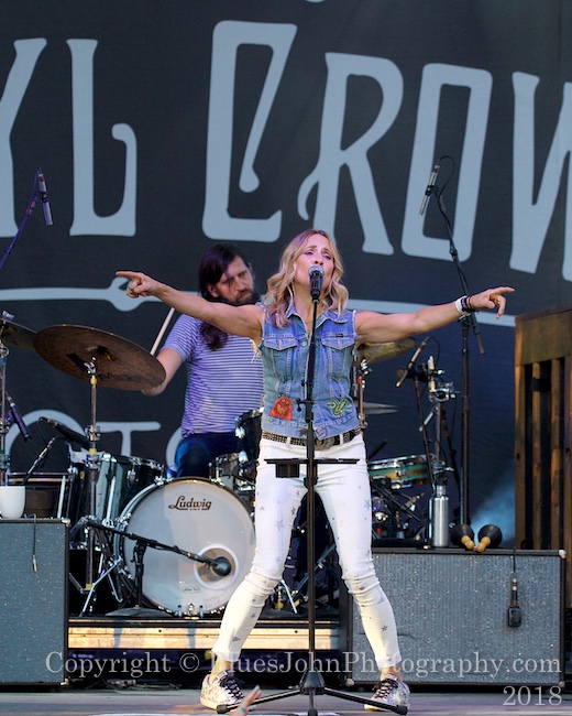 Sheryl Crow, Edgefield Amphitheater, photo by John Alcala