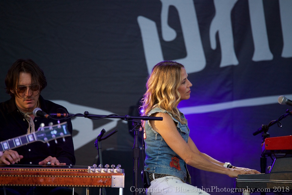 Sheryl Crow, Edgefield Amphitheater, photo by John Alcala