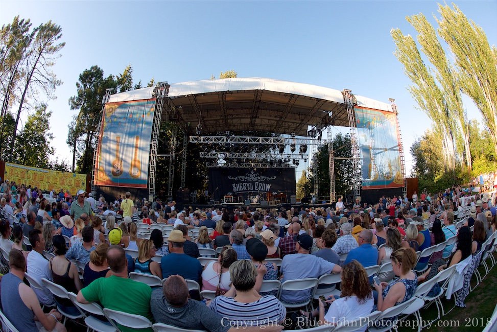 Sheryl Crow, Edgefield Amphitheater, photo by John Alcala