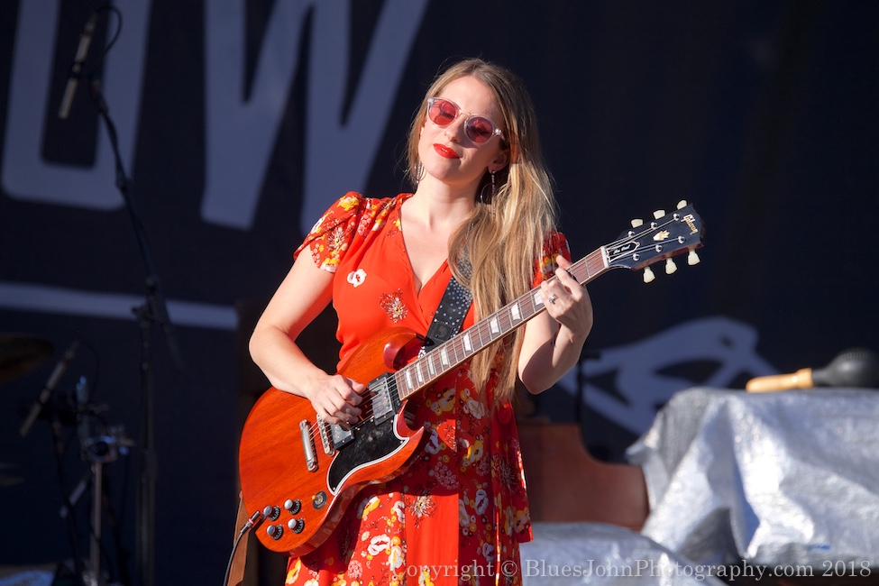 Caitlyn Smith, Edgefield Amphitheater, photo by John Alcala