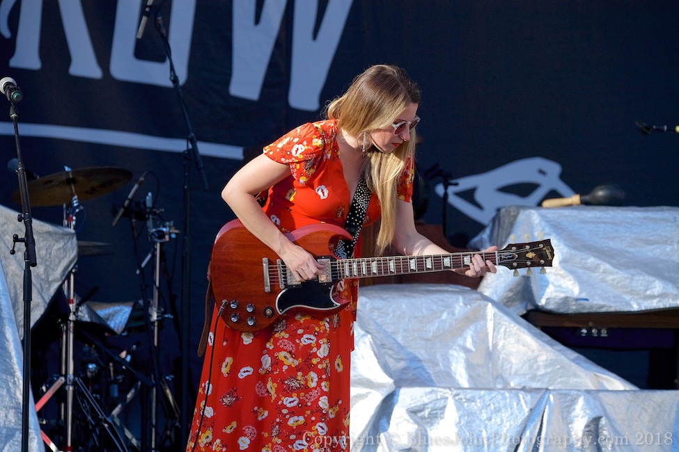 Caitlyn Smith, Edgefield Amphitheater, photo by John Alcala