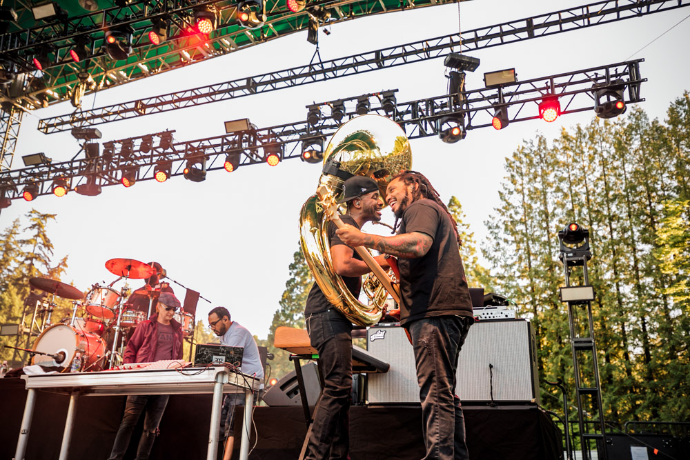 The Roots, Oregon Zoo Amphitheatre, photo by Tojo Andrianarivo