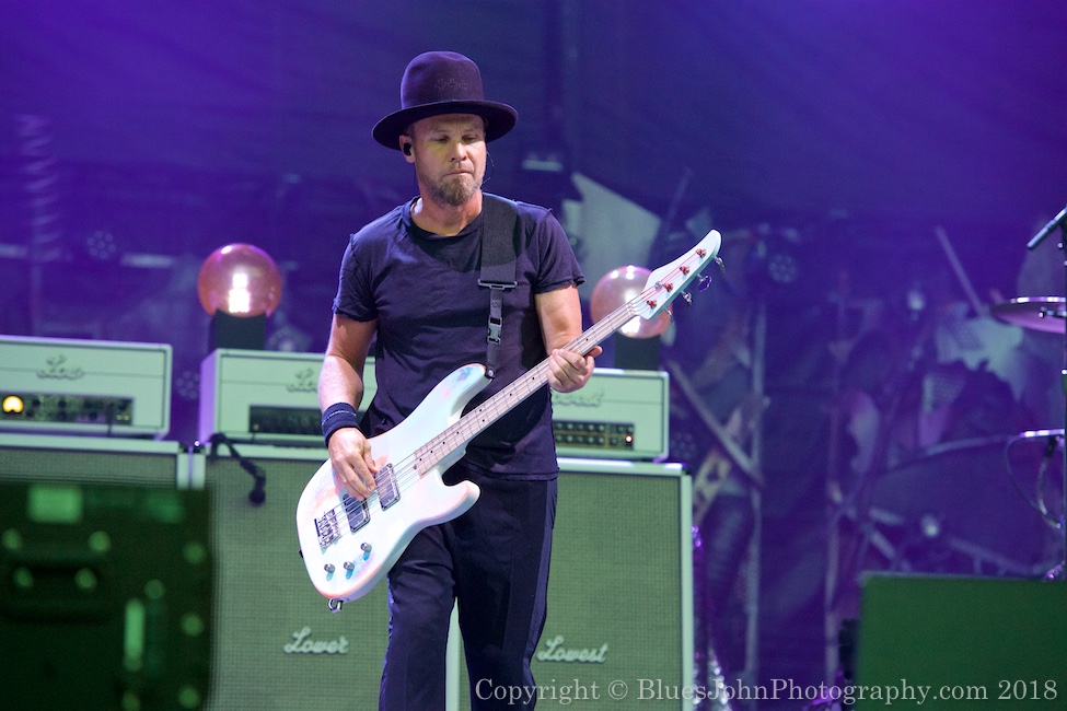 Pearl Jam, Safeco Field, photo by John Alcala