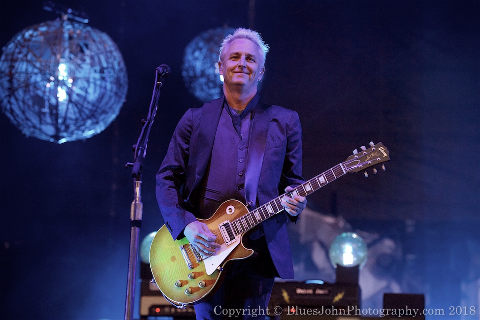 Pearl Jam, Safeco Field, photo by John Alcala
