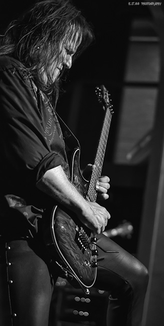 Geoff Tate, Hawthorne Theatre, photo by Kevin Pettigrew