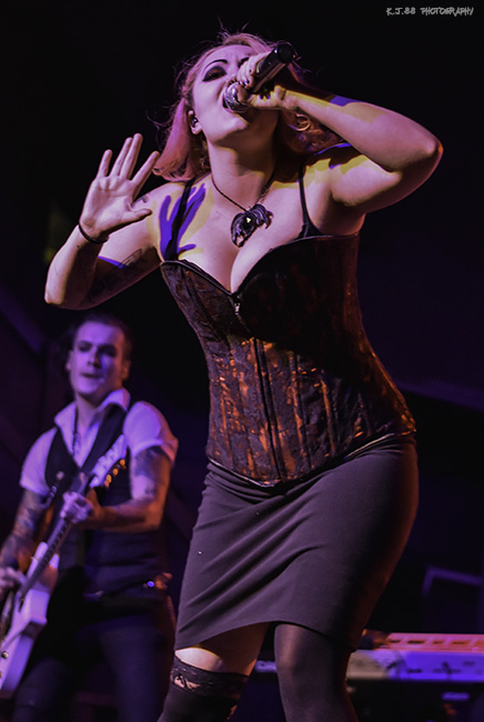 Till Death Do Us Part, Hawthorne Theatre, photo by Kevin Pettigrew