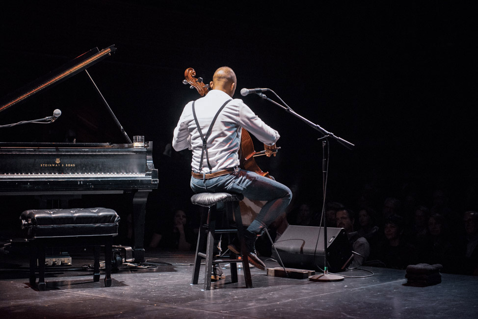 Gabriel Royal, Winningstad Theatre, photo by Ignacio Quintana