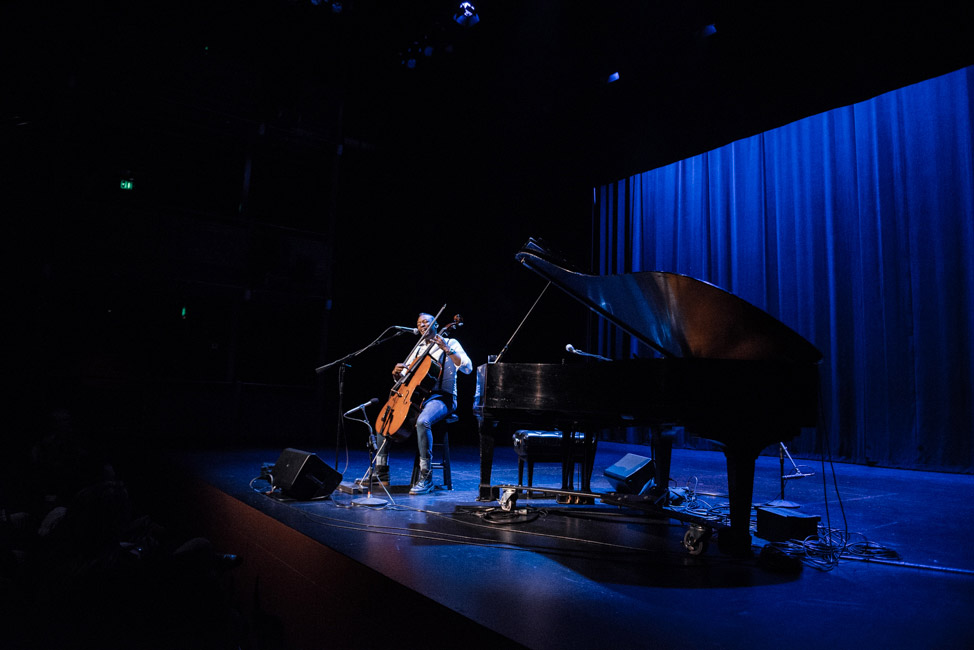 Gabriel Royal, Winningstad Theatre, photo by Ignacio Quintana