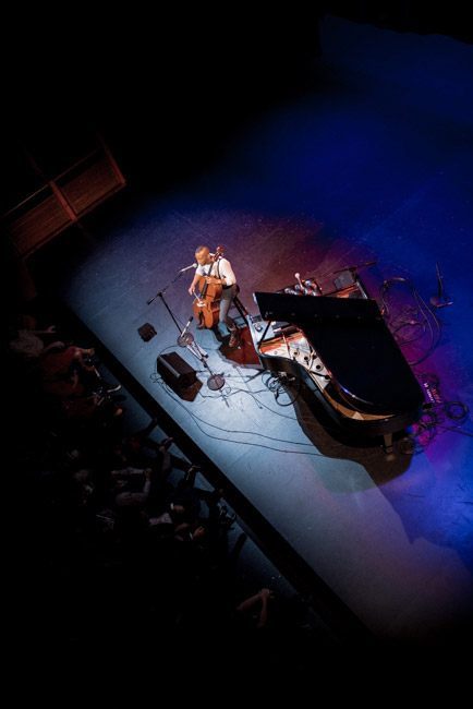 Gabriel Royal, Winningstad Theatre, photo by Ignacio Quintana