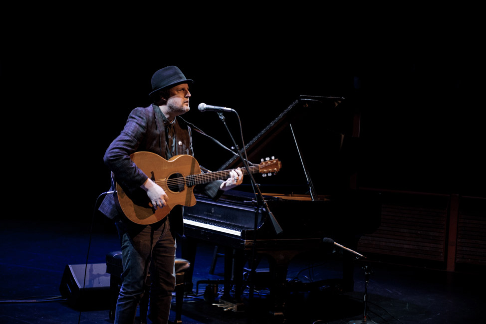 Casey Neill & The Norway Rats, Winningstad Theatre, photo by Ignacio Quintana