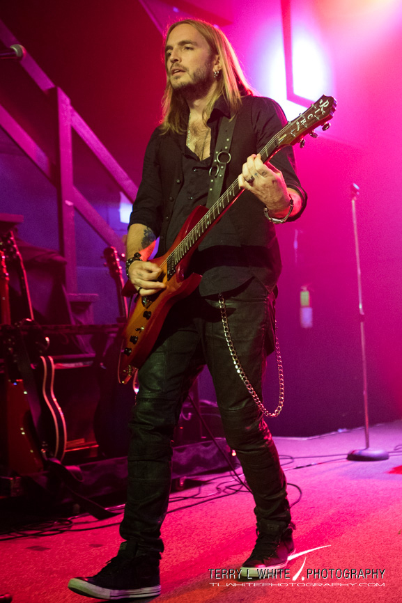 Adelitas Way, Hawthorne Theatre, photo by Terry White