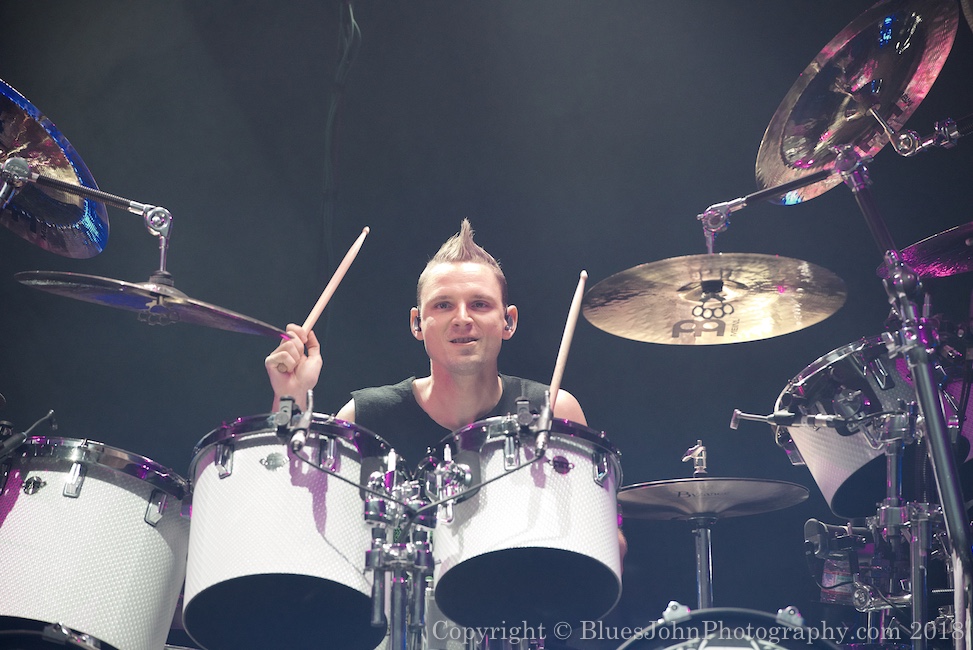 Five Finger Death Punch, Veterans Memorial Coliseum, photo by John Alcala