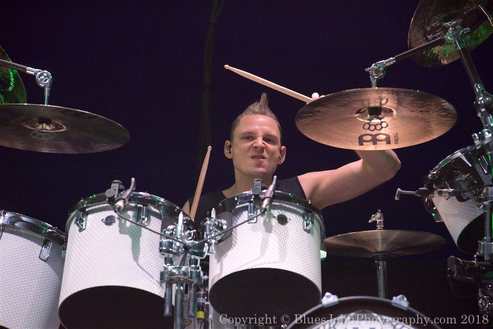 Five Finger Death Punch, Veterans Memorial Coliseum, photo by John Alcala