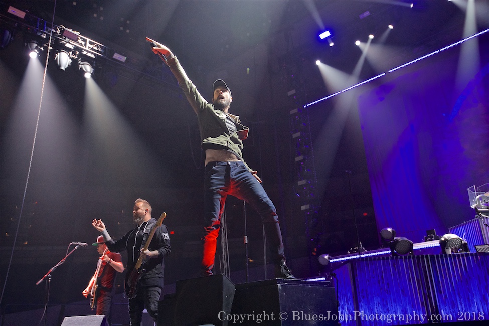 Breaking Benjamin, Veterans Memorial Coliseum, photo by John Alcala
