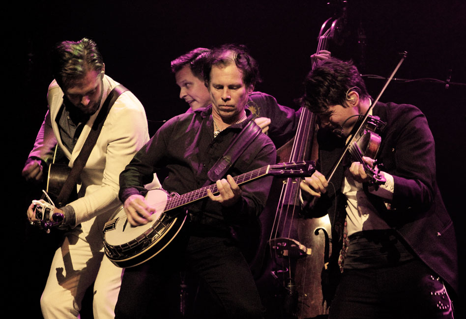Old Crow Medicine Show, Arlene Schnitzer Concert Hall, photo by Christina Bay