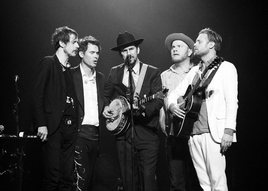 Old Crow Medicine Show, Arlene Schnitzer Concert Hall, photo by Christina Bay