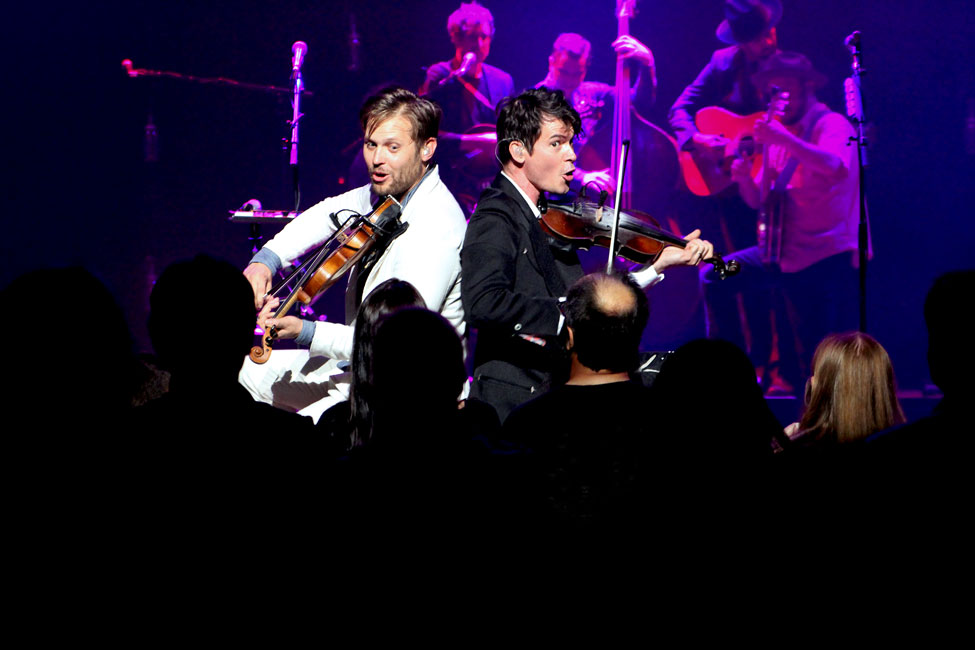 Old Crow Medicine Show, Arlene Schnitzer Concert Hall, photo by Christina Bay