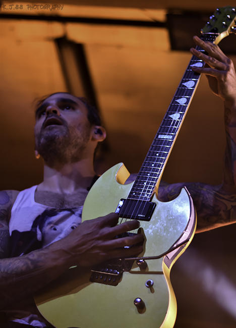 Atreyu, Hawthorne Theatre, photo by Kevin Pettigrew