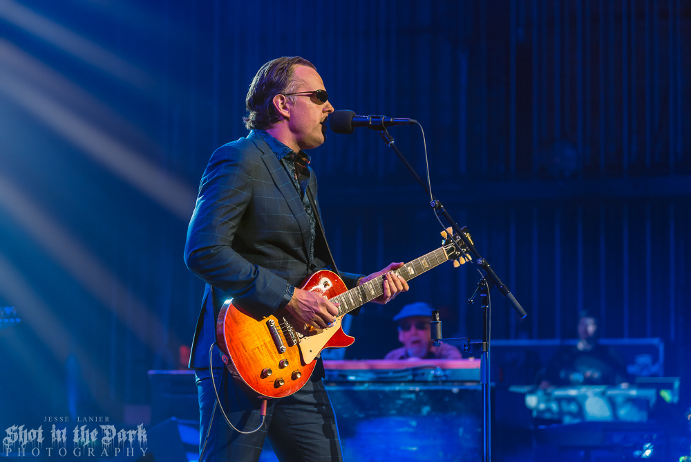 Joe Bonamassa, Arlene Schnitzer Concert Hall, photo by Jesse Lanier